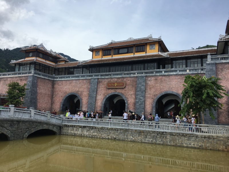 巴拿山门