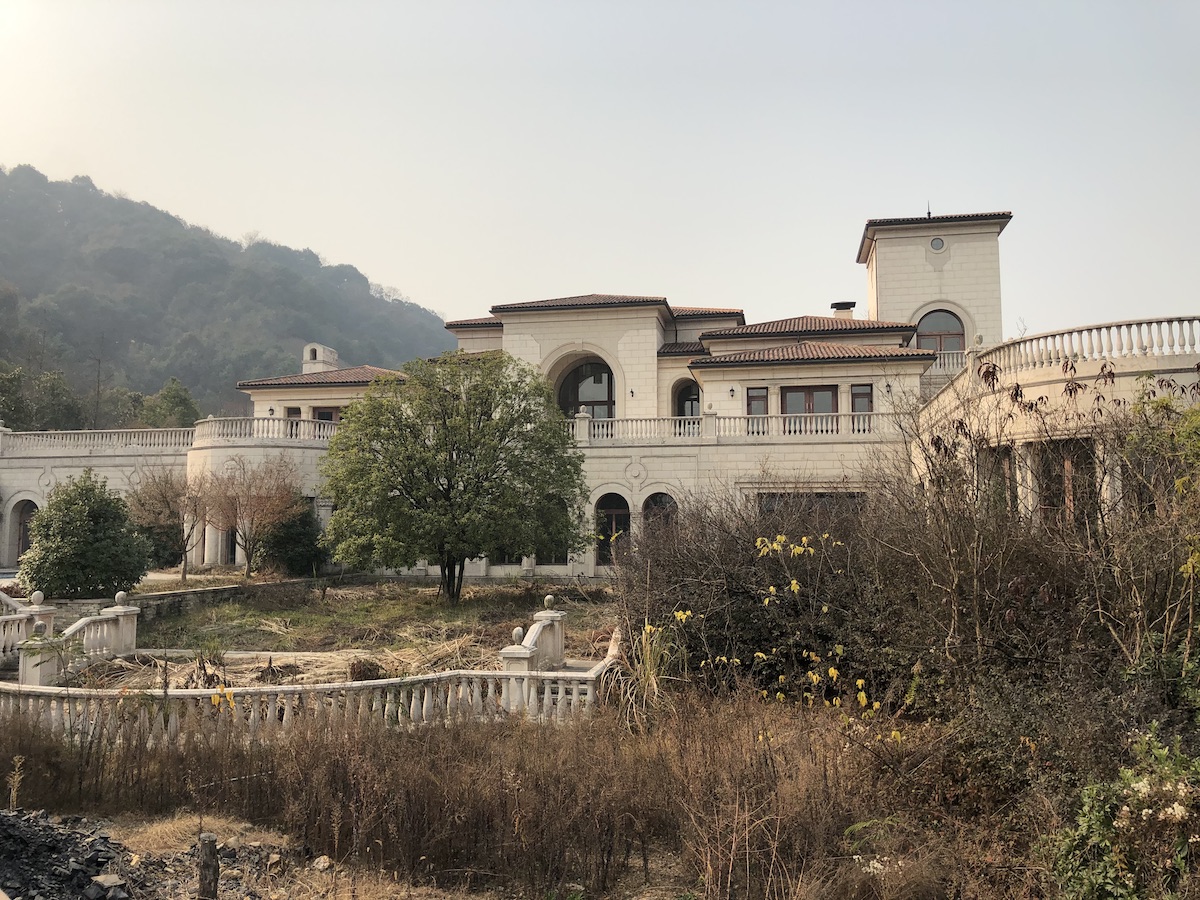 无人维护的庄园