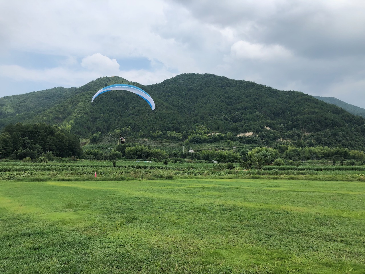 羊上飞行基地