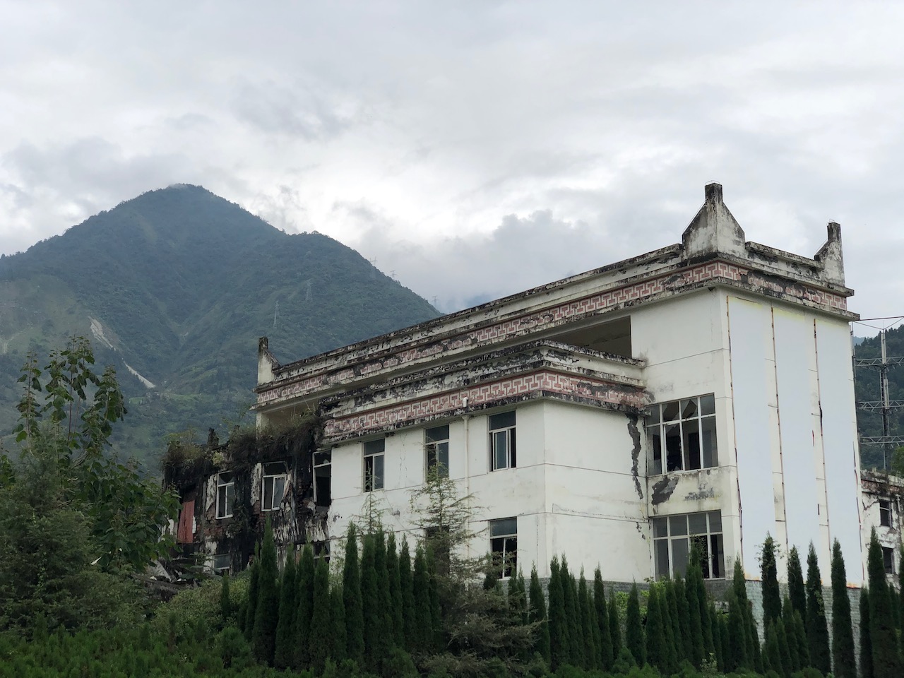 相对完整的房子