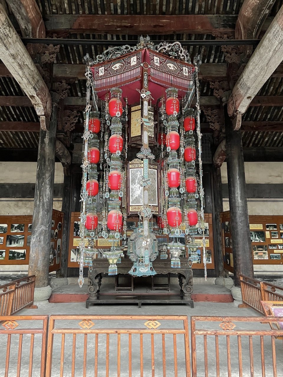 大堂灯，非常气派