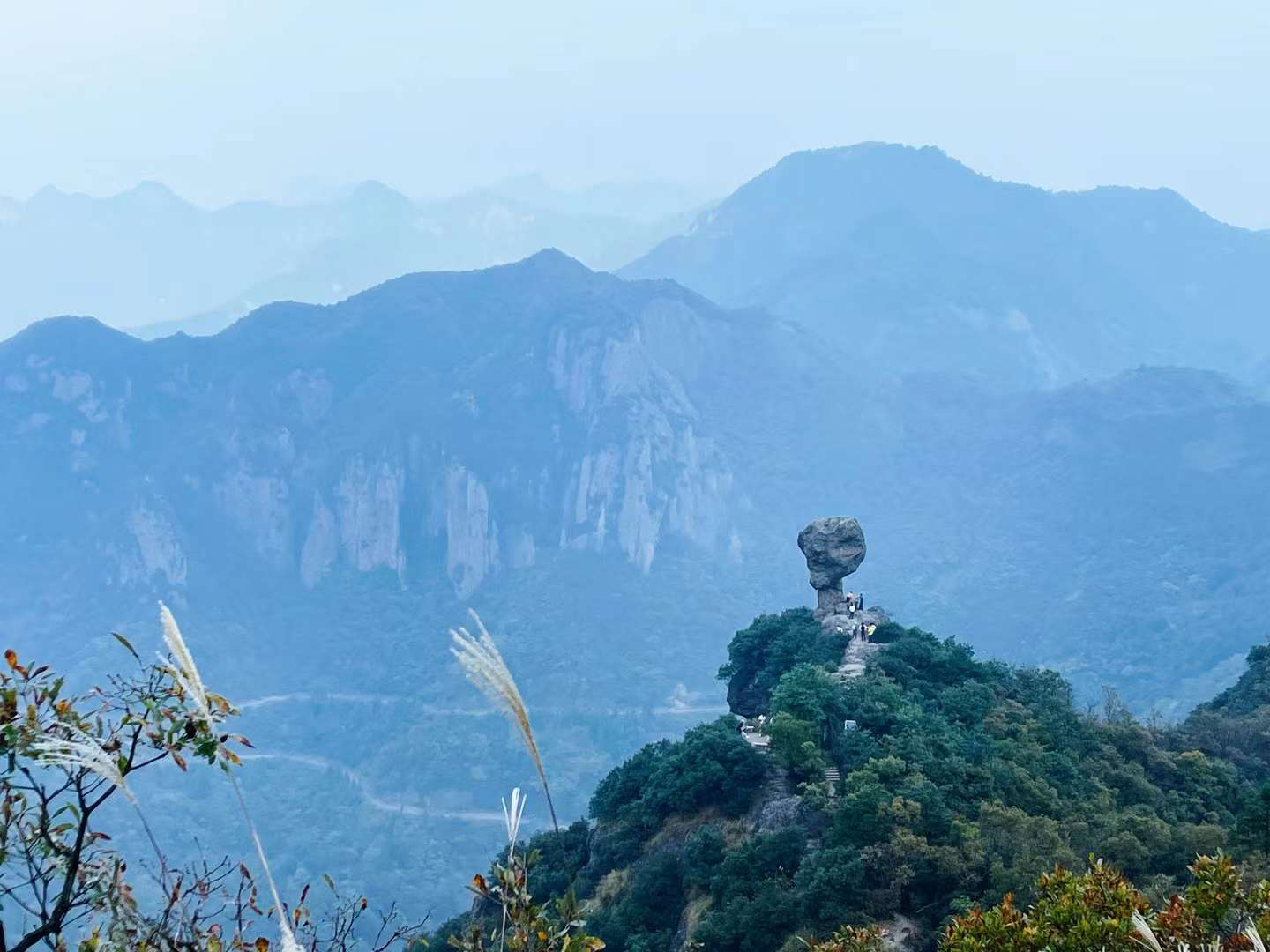 远拍美女峰