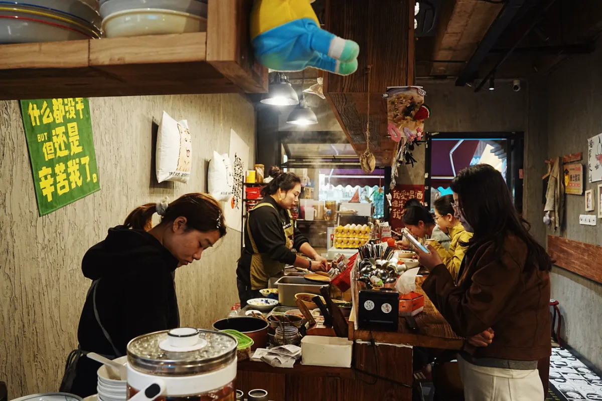 食肉兽店内